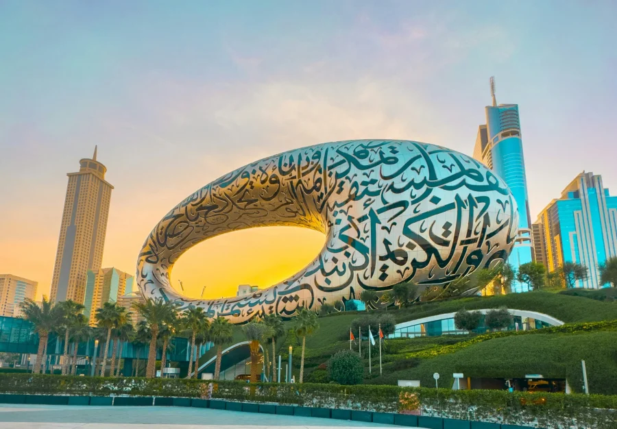 Top 10 Must-Visit Dubai Attractions for First-Timers: Your Ultimate Guide